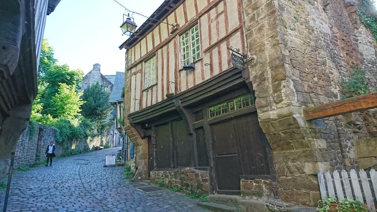 Vila Maison Du Petit Fort Dinan Exteriér fotografie